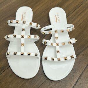 NWOT! Women’s Studded Sandal.